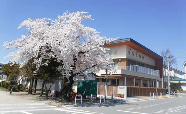 キンダー南館こども園外観写真